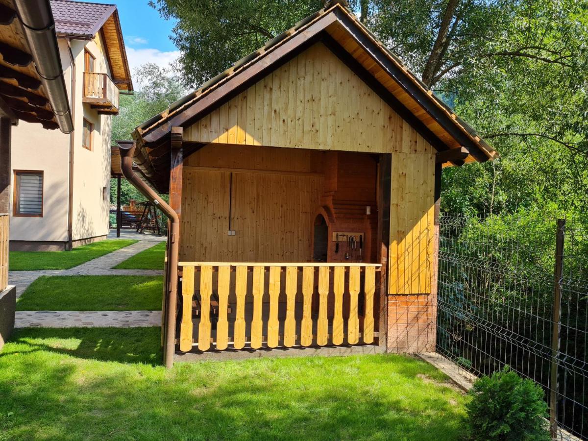 Pensiunea Petru Şugag Buitenkant foto