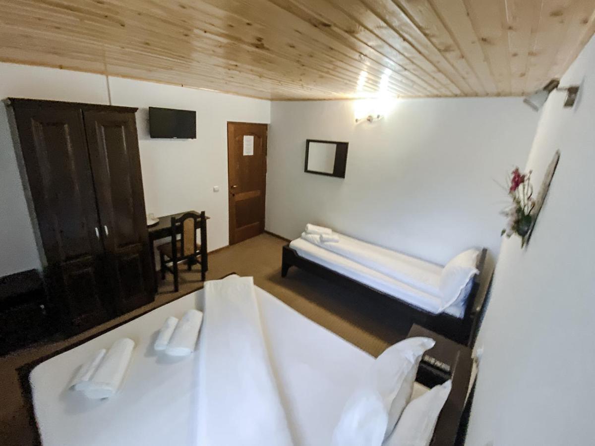 Pensiunea Petru Şugag Kamer foto