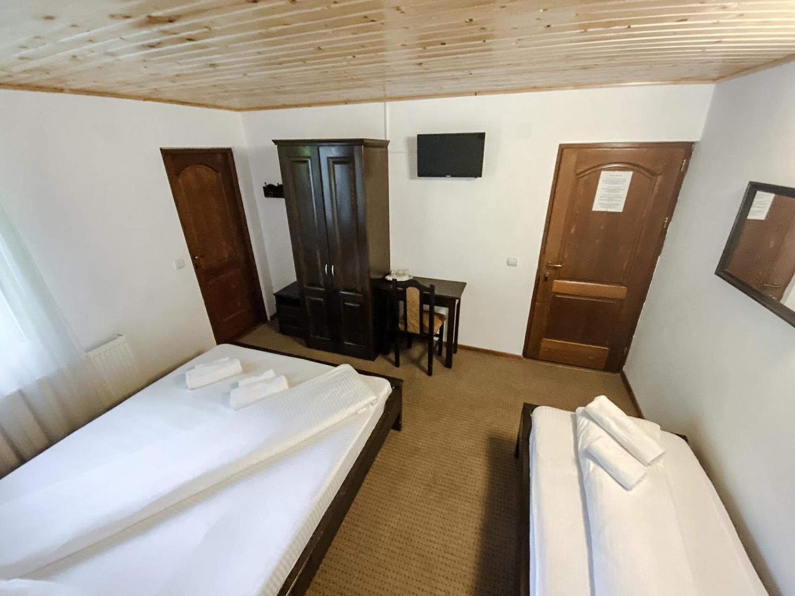 Pensiunea Petru Şugag Kamer foto